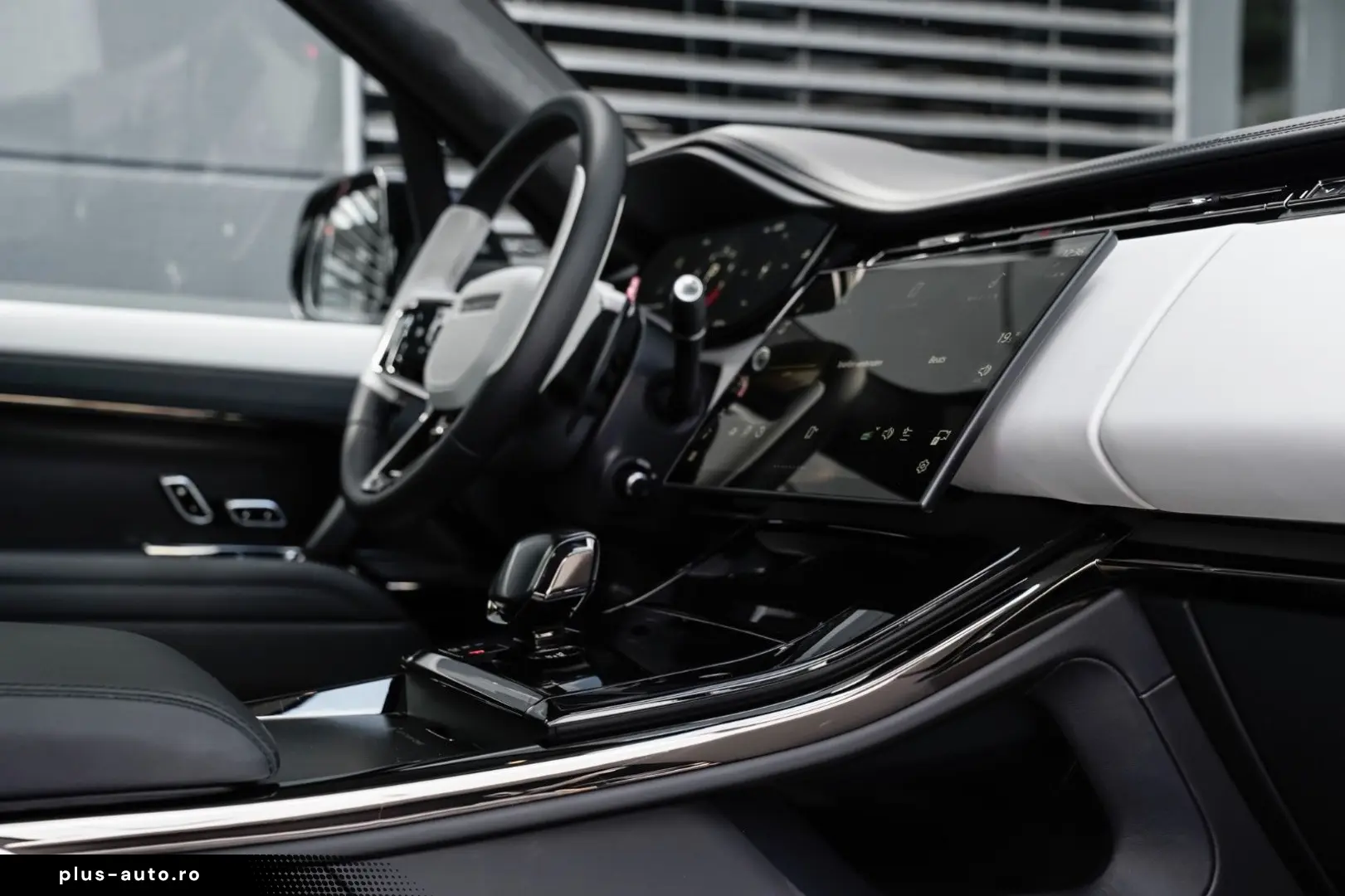 LAND ROVER Range Rover Sport SV Edition One Carbon-Package