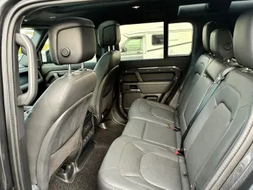 LAND ROVER Defender 110 D250 AWD  X-DYNAMIC  HSE 20 MY25