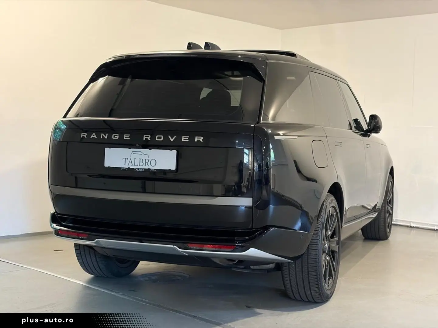 LAND ROVER Range Rover P460 LWB HSE