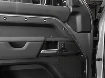 LAND ROVER Defender 110 X-Dynamic SE 360 Ht Msg