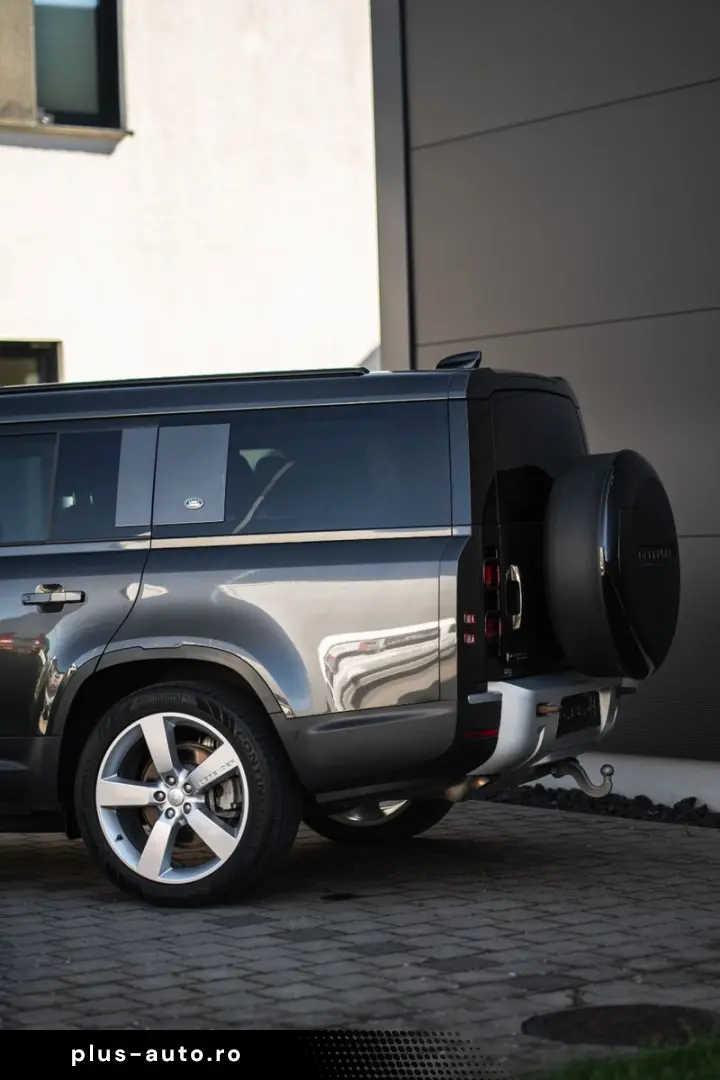 LAND ROVER Defender 3.0 D300 MHEV X 130 X