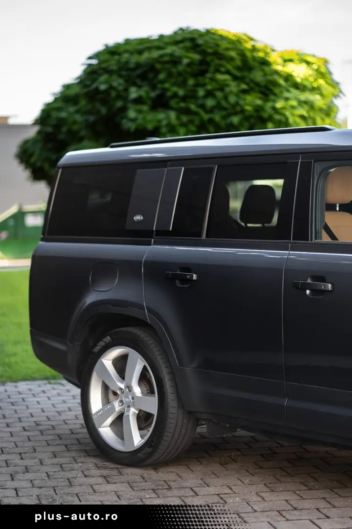 LAND ROVER Defender 3.0 D300 MHEV X 130 X