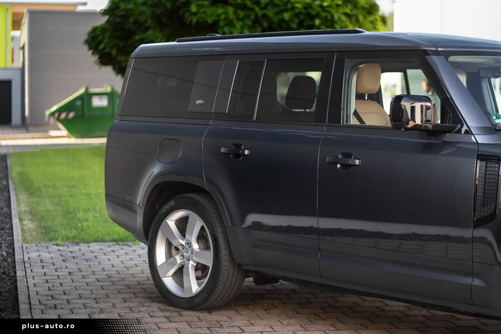 LAND ROVER Defender 3.0 D300 MHEV X 130 X