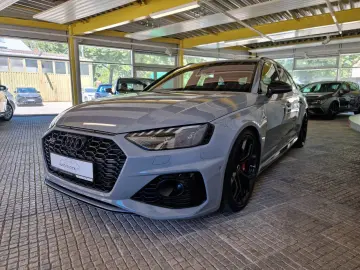 AUDI RS4 Avant B&O Pano Matrix Sportabgas AHK 290 kmh