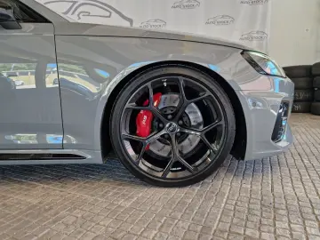 AUDI RS4 Avant B&O Pano Matrix Sportabgas AHK 290 kmh
