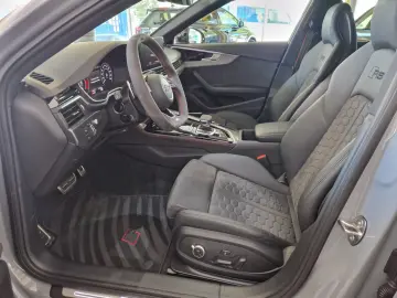 AUDI RS4 Avant B&O Pano Matrix Sportabgas AHK 290 kmh