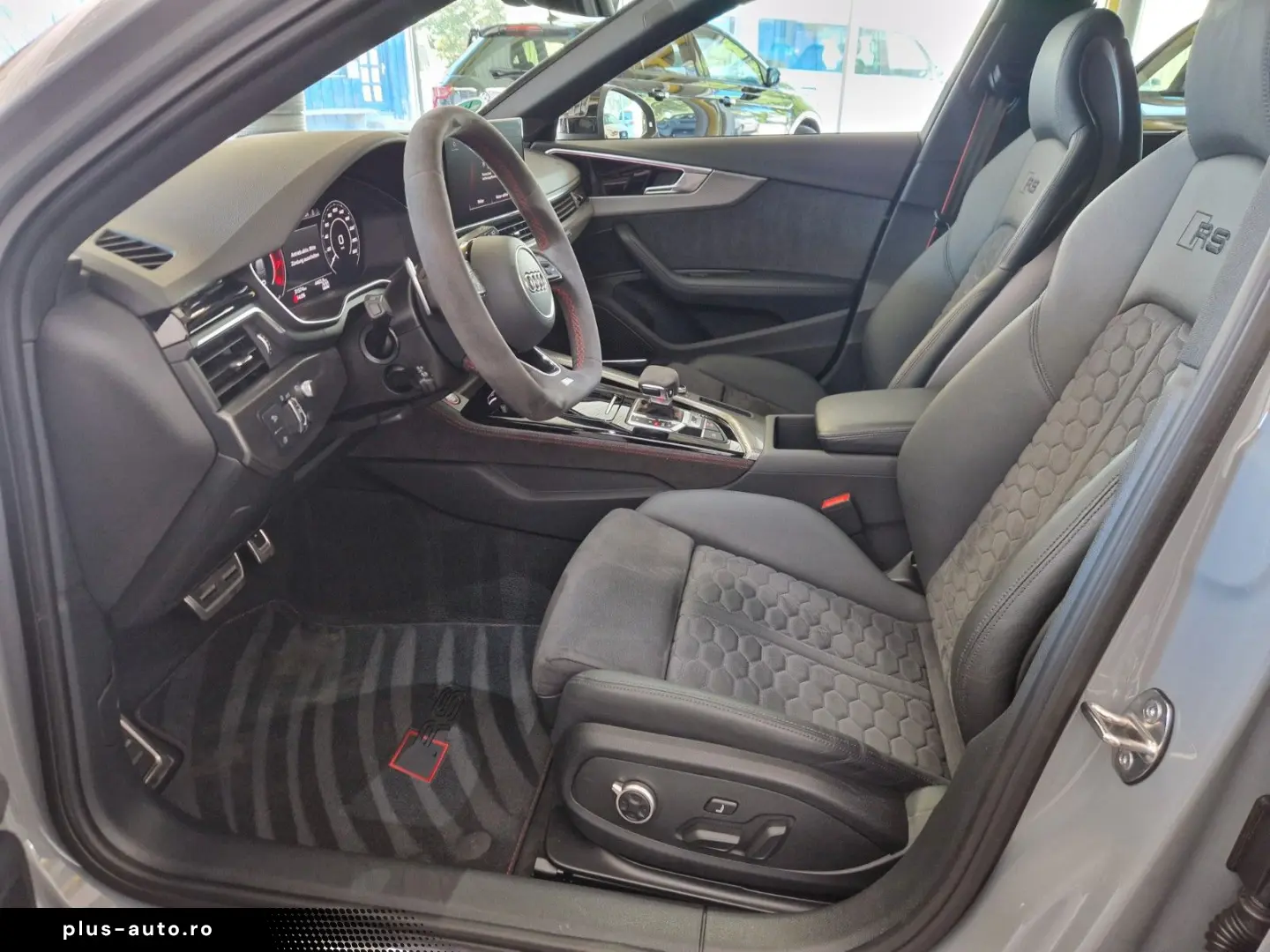AUDI RS4 Avant B&O Pano Matrix Sportabgas AHK 290 kmh