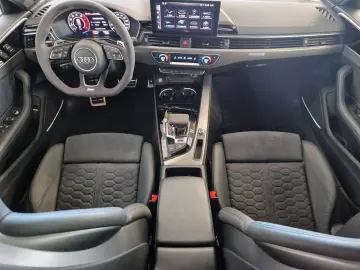 AUDI RS4 Avant B&O Pano Matrix Sportabgas AHK 290 kmh