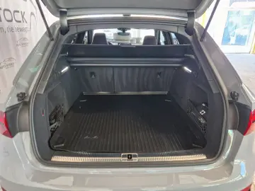 AUDI RS4 Avant B&O Pano Matrix Sportabgas AHK 290 kmh