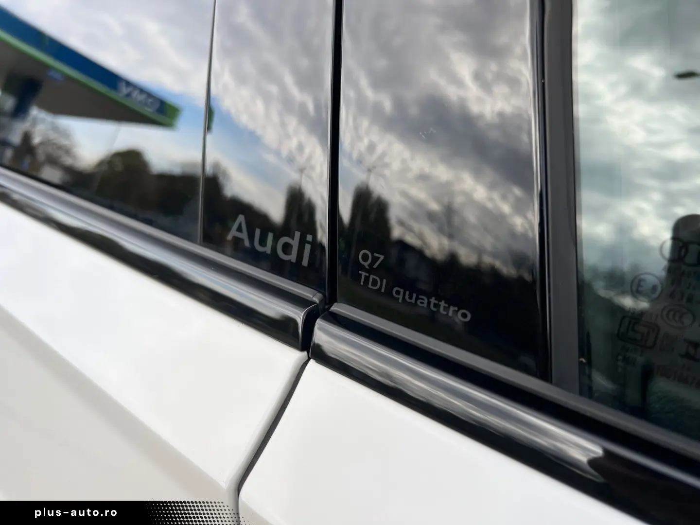AUDI Q7 45 TDI QUATTRO S LINE 7 SEATS  PANORAMA 5JAHR