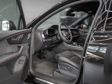 AUDI Q7 60 TFSI e quattro S line WARRANTY