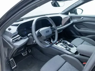 AUDI A6 Avant TDI 150 kW S-TRO QUA EDITION ONE PANO