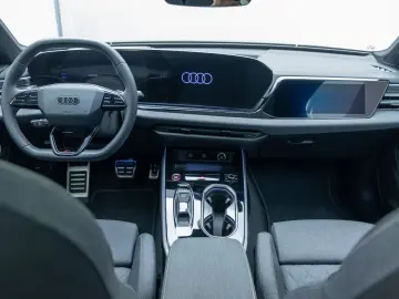 AUDI A6 Avant TDI 150 kW S-TRO QUA EDITION ONE PANO