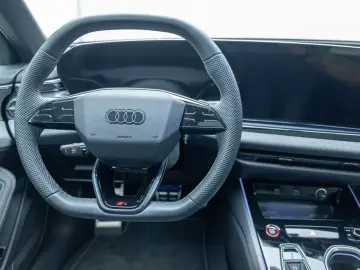 AUDI A6 Avant TDI 150 kW S-TRO QUA EDITION ONE PANO