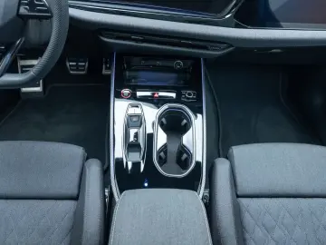 AUDI A6 Avant TDI 150 kW S-TRO QUA EDITION ONE PANO