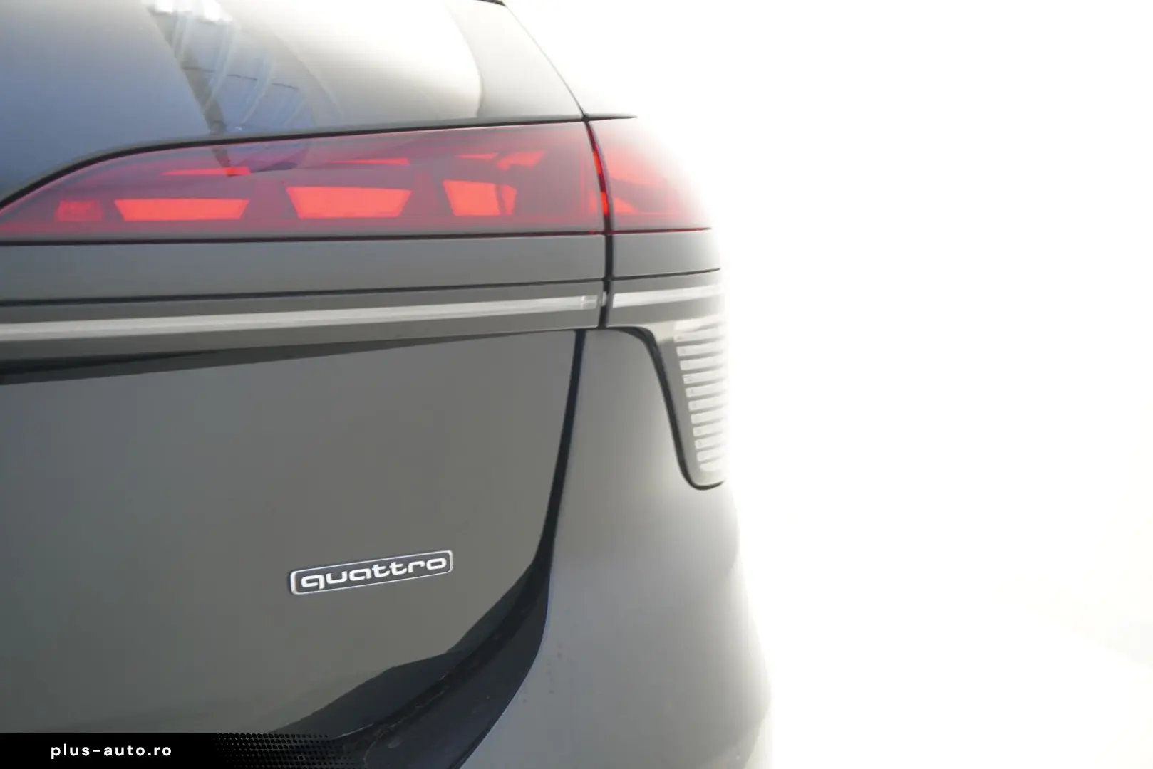 AUDI A6 Avant TDI 150 kW S-TRO QUA EDITION ONE PANO