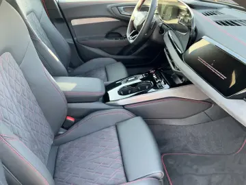AUDI A5 Lim e-hybrid 220kW S-LINE MATRIX B&O ACC PANO