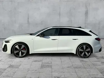 AUDI A5 Avant e-hybrid 220kW S-LINE MATRIX AHK PANO