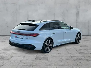 AUDI A5 Avant e-hybrid 220kW S-LINE MATRIX AHK PANO