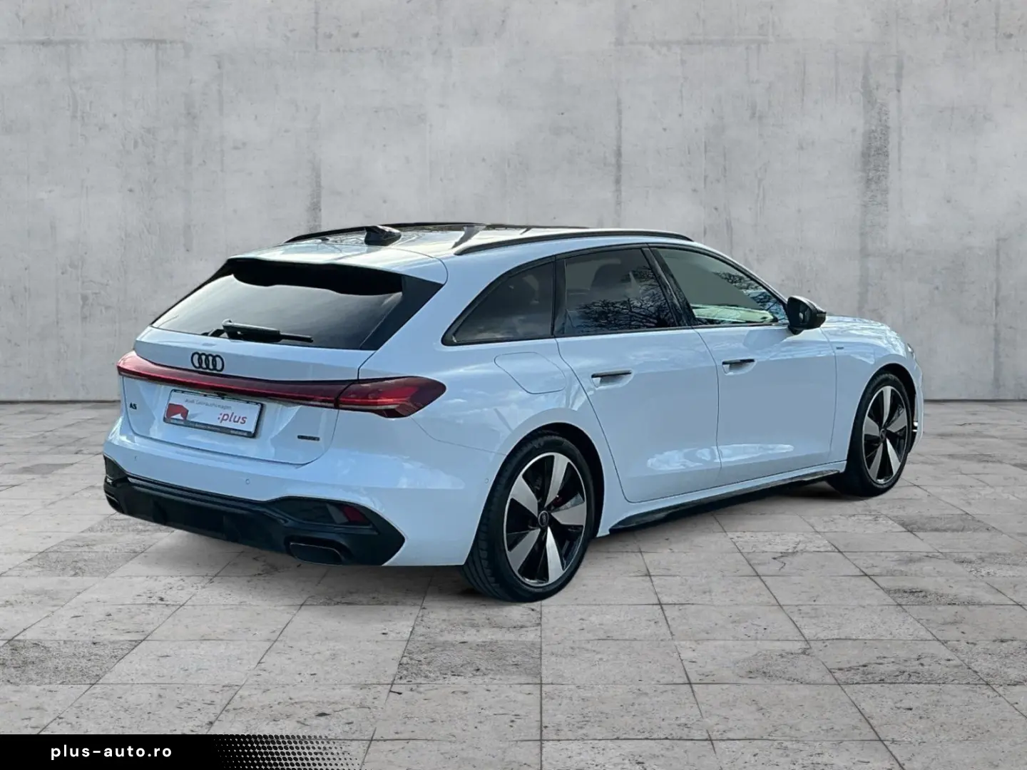 AUDI A5 Avant e-hybrid 220kW S-LINE MATRIX AHK PANO