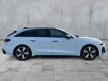 AUDI A5 Avant e-hybrid 220kW S-LINE MATRIX AHK PANO