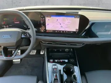 AUDI A5 Avant e-hybrid 220kW S-LINE MATRIX AHK PANO
