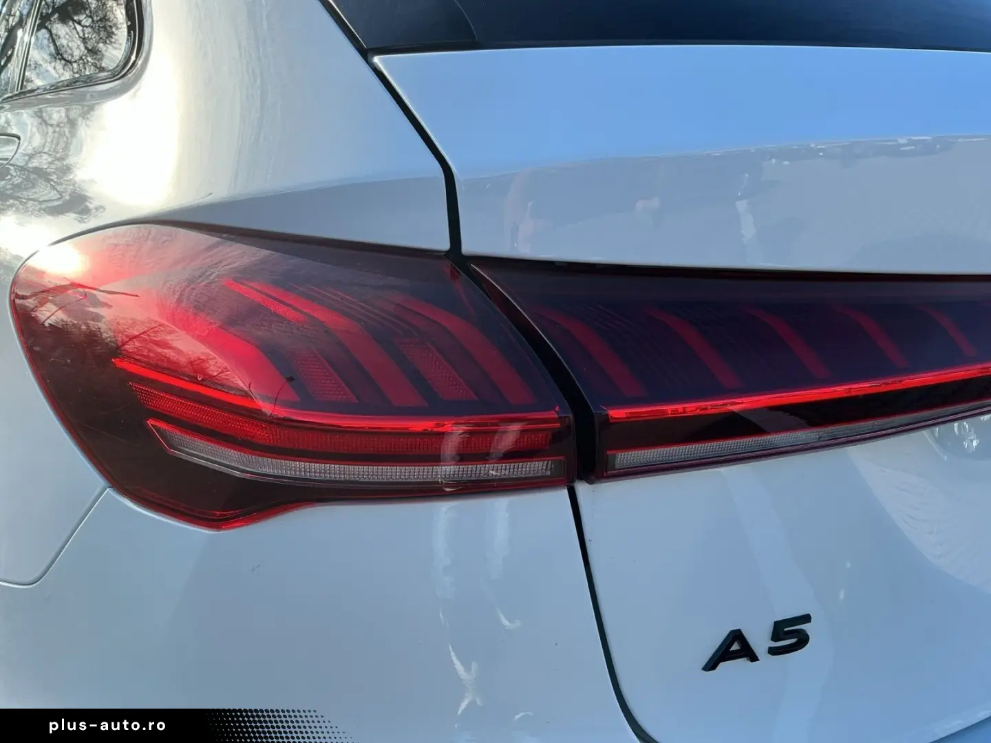 AUDI A5 Avant e-hybrid 220kW S-LINE MATRIX AHK PANO
