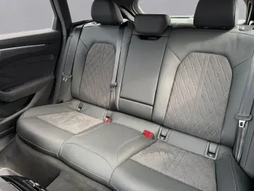 AUDI A6 Avant 40 TDI quattro S tronic edition one   S