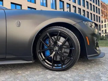 FORD Mustang Dark Horse 5.0 V8 500 HP (USA version)