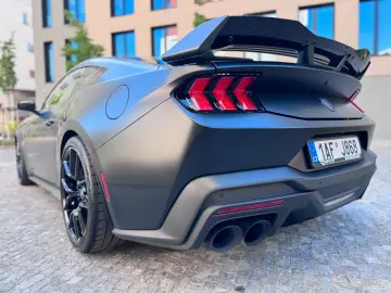 FORD Mustang Dark Horse 5.0 V8 500 HP (USA version)