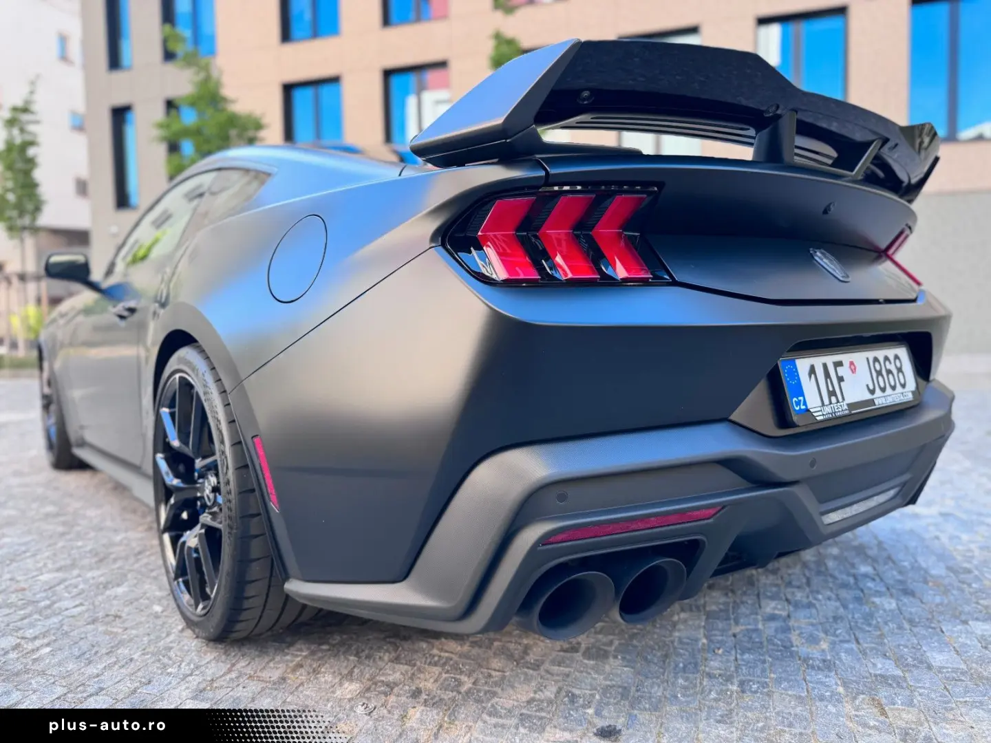 FORD Mustang Dark Horse 5.0 V8 500 HP (USA version)