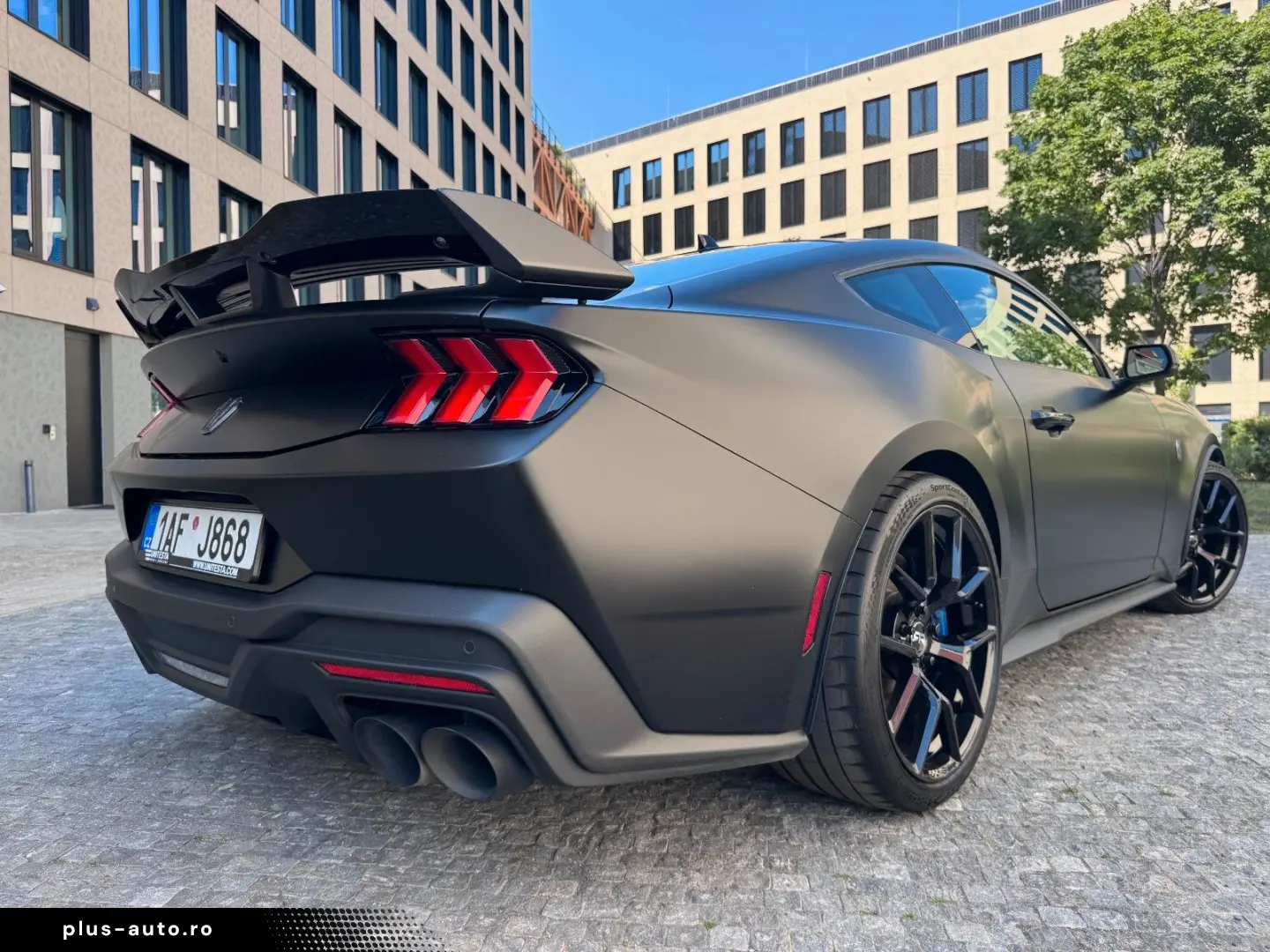 FORD Mustang Dark Horse 5.0 V8 500 HP (USA version)