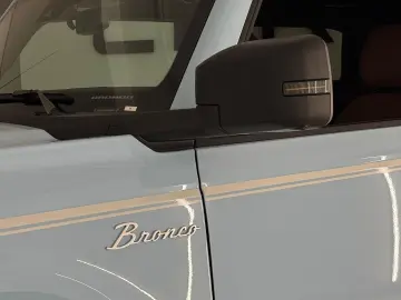 FORD Bronco 2.7 Heritage Edition