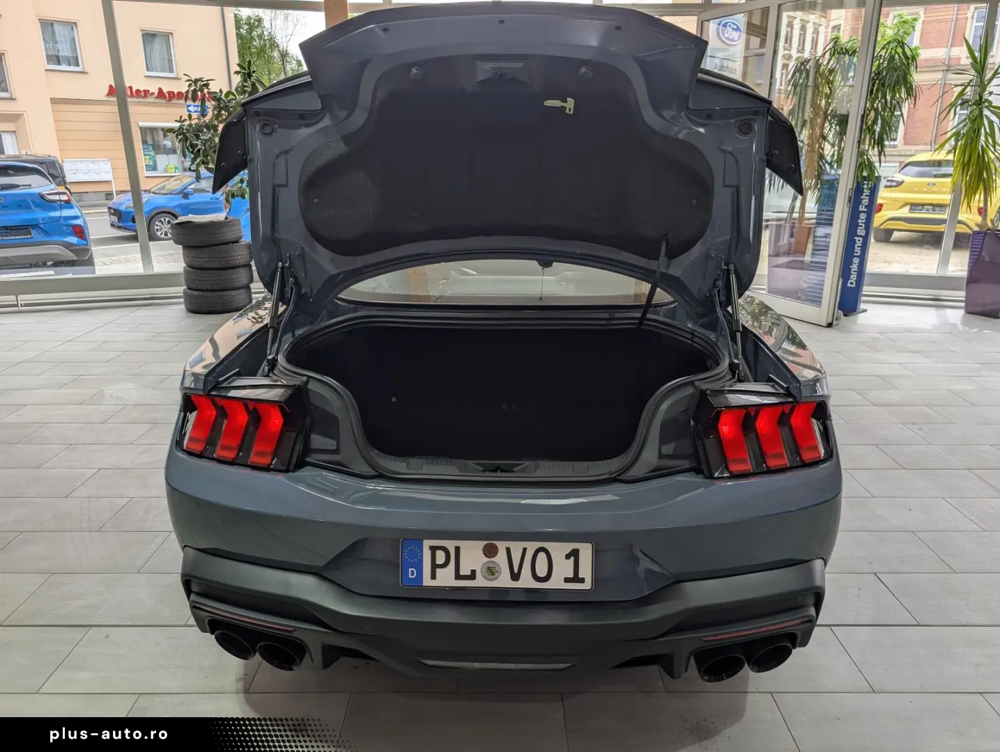 FORD Mustang 5.0 V8 DARK HORSE