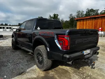 FORD F-150 Raptor V8   Nur 9.359 km   PD   AHK