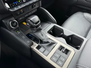 TOYOTA Land Cruiser 2.8 D TEC-Edition  360 JBL AHK PPF
