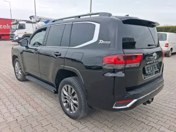 TOYOTA 3.3 DSL - 5-Sitze - deutsche Zulassung