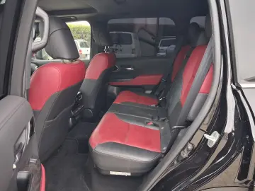 TOYOTA 3.3 DSL - 5-Sitze - deutsche Zulassung