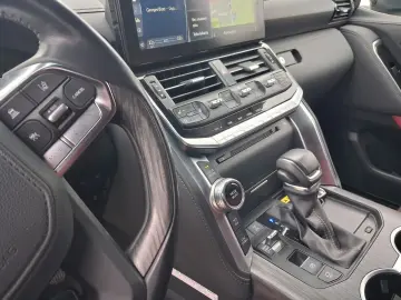 TOYOTA 3.3 DSL - 5-Sitze - deutsche Zulassung