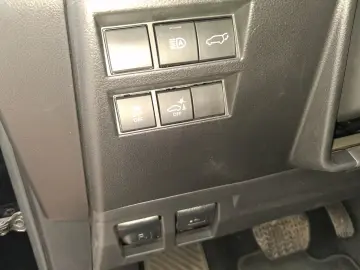 TOYOTA 3.3 DSL - 5-Sitze - deutsche Zulassung