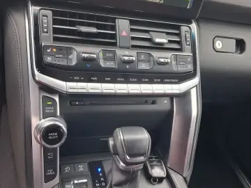 TOYOTA 3.3 DSL - 5-Sitze - deutsche Zulassung
