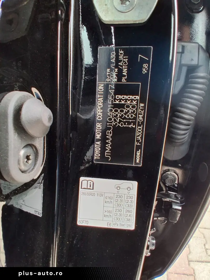 TOYOTA 3.3 DSL - 5-Sitze - deutsche Zulassung