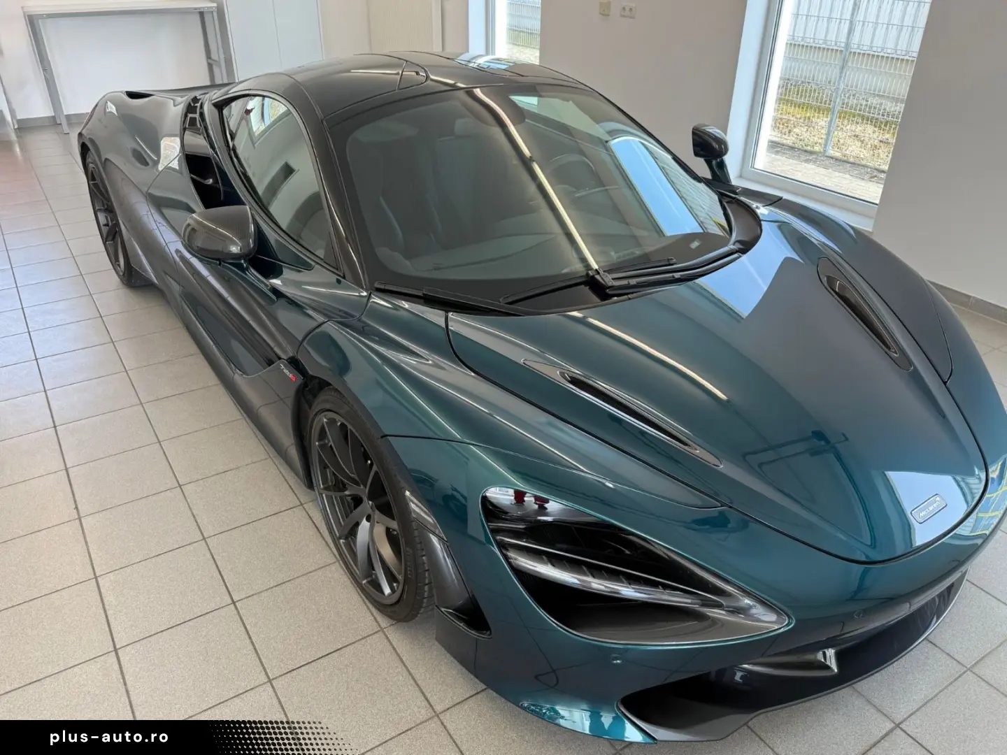 MCLAREN 720S
