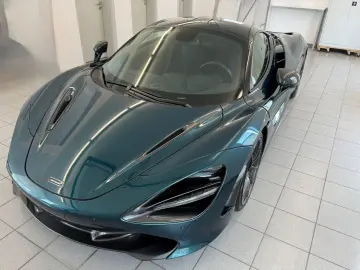 MCLAREN 720S