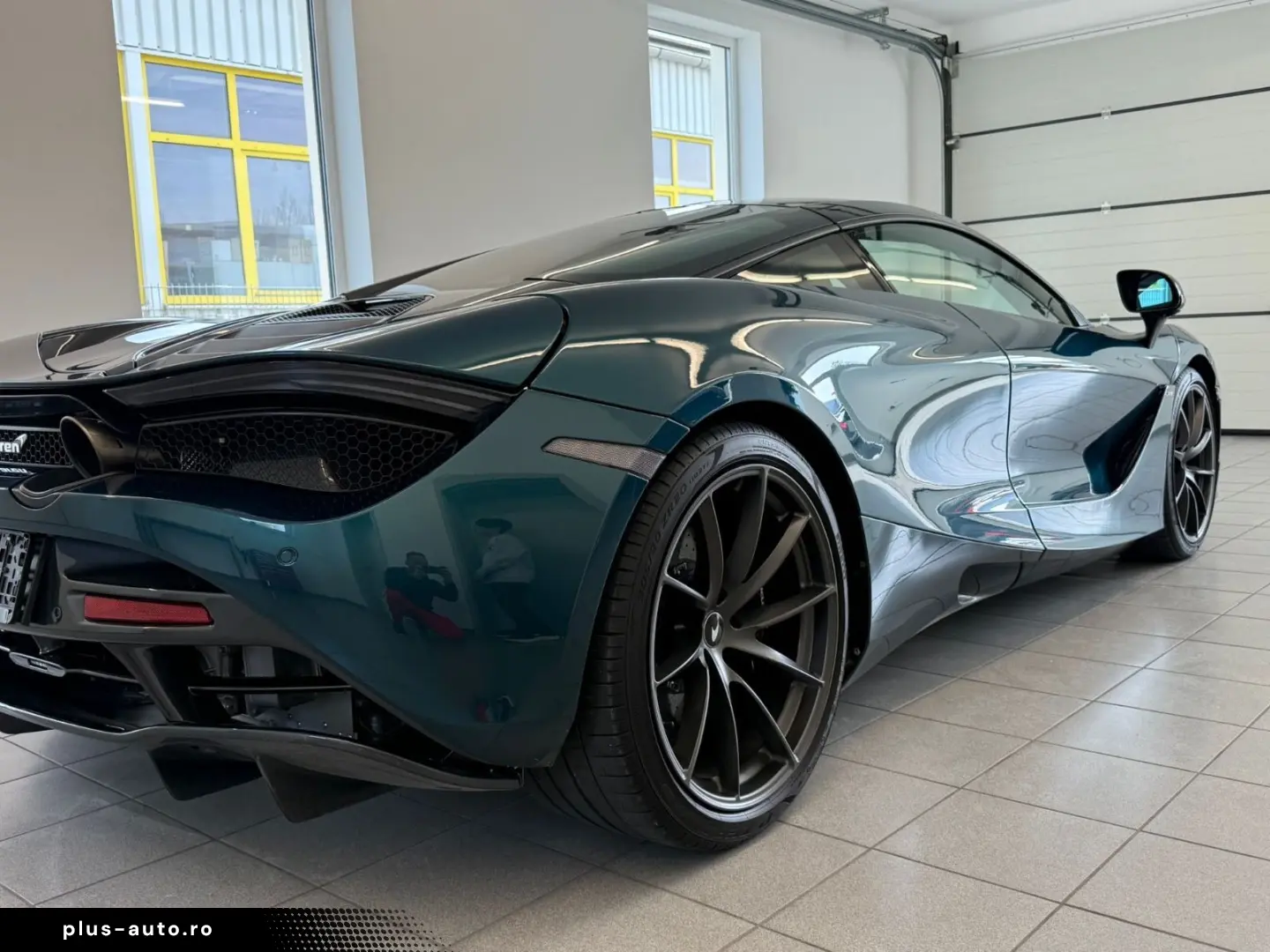 MCLAREN 720S