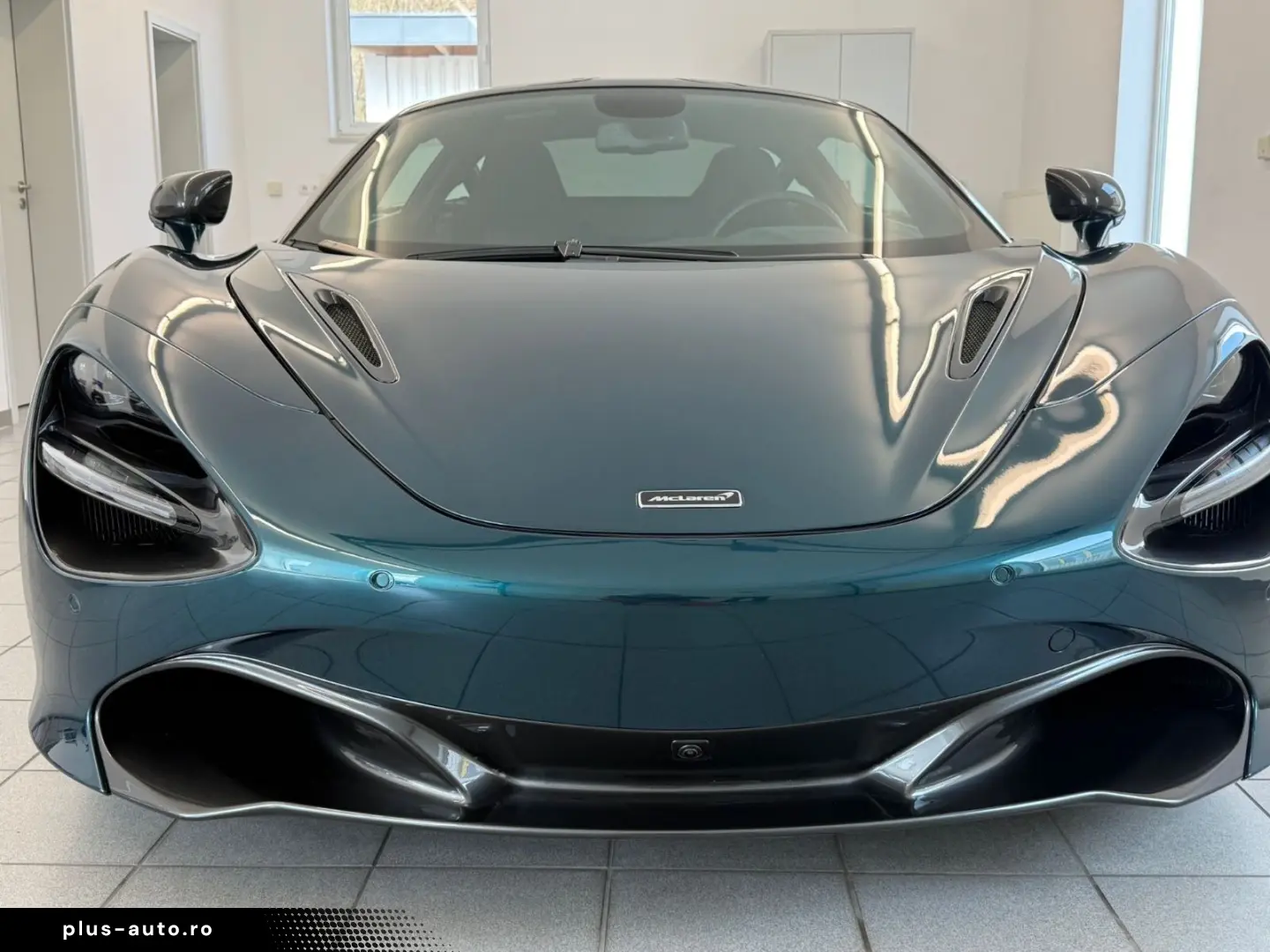 MCLAREN 720S