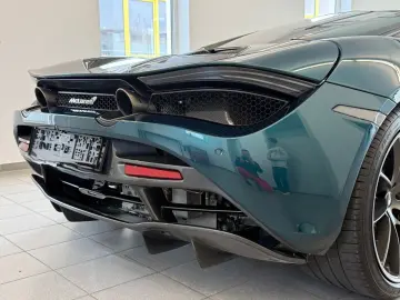 MCLAREN 720S