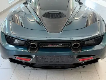 MCLAREN 720S