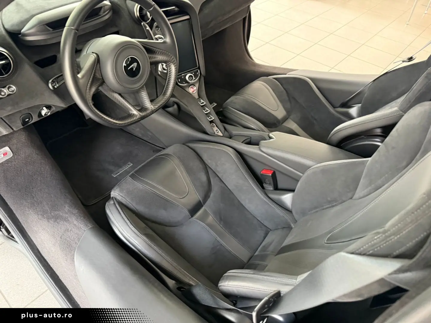 MCLAREN 720S