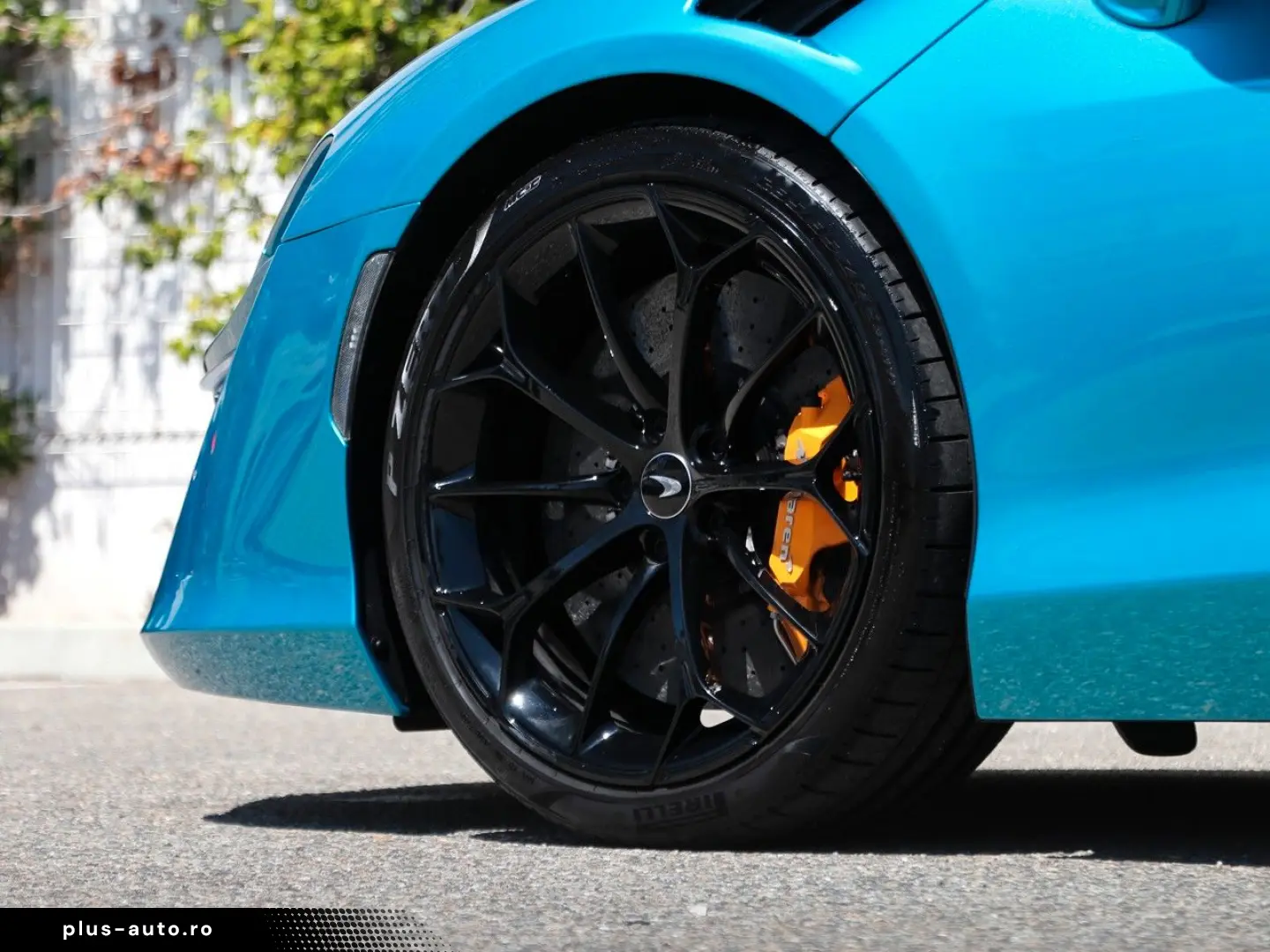 MCLAREN Artura Coupe